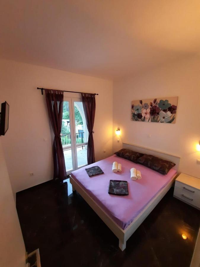 Apartments Pitarevic Saplunara Extérieur photo
