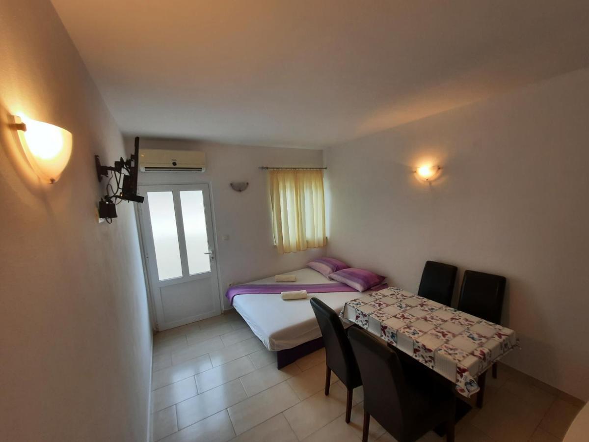 Apartments Pitarevic Saplunara Extérieur photo