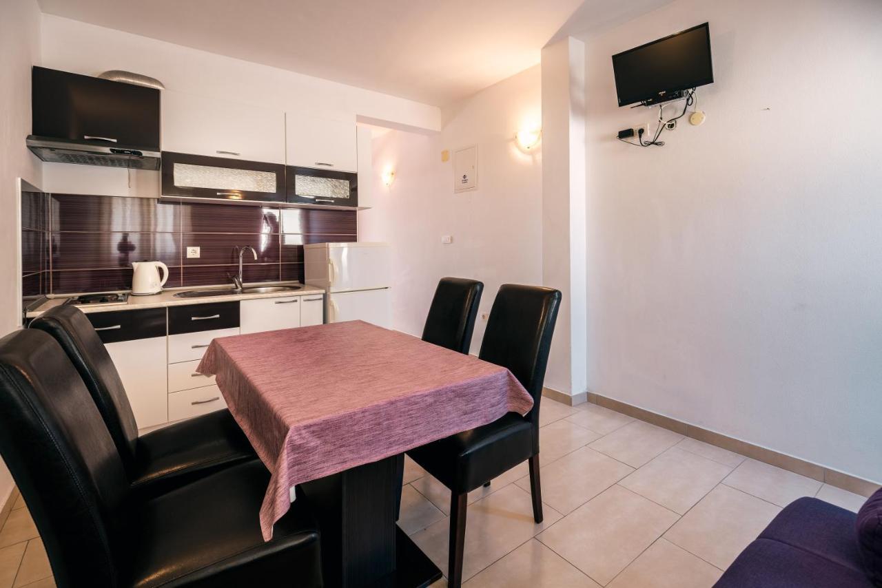 Apartments Pitarevic Saplunara Extérieur photo